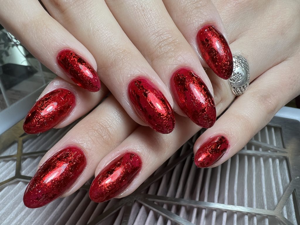 Manikir pedikir per lei salon lepote