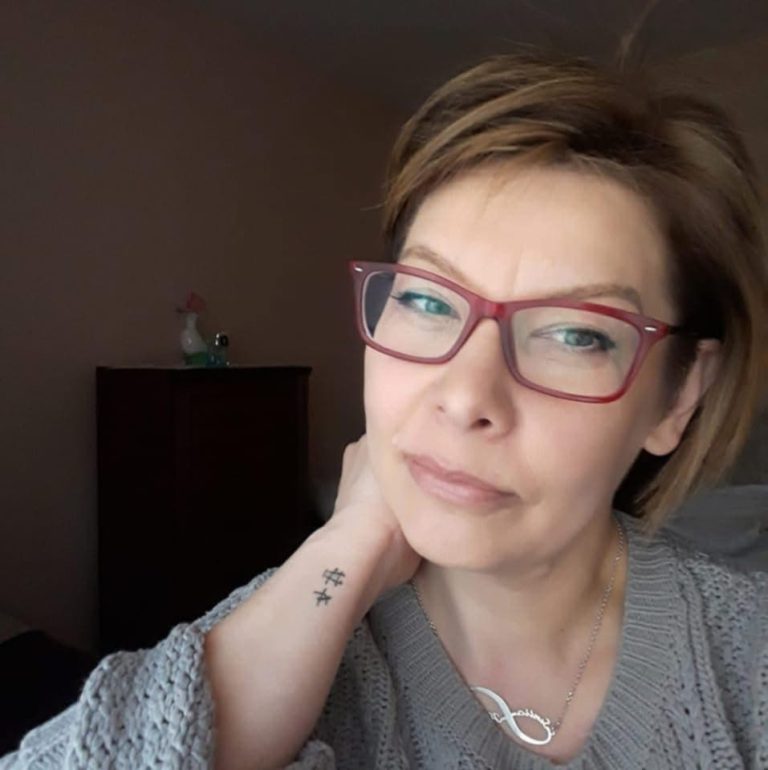 70954442 1ee7 441b 909d 16bb03532ef8