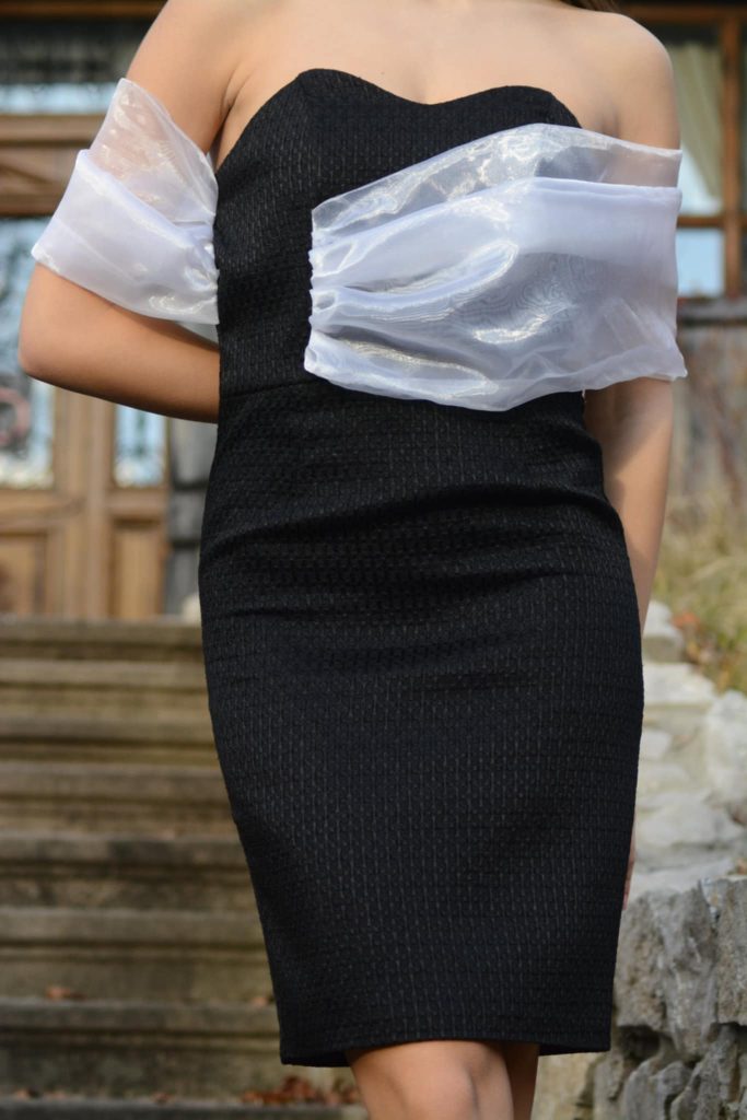 98b1dbc0 76b4 4d06 8a2b 2b85b5e33259