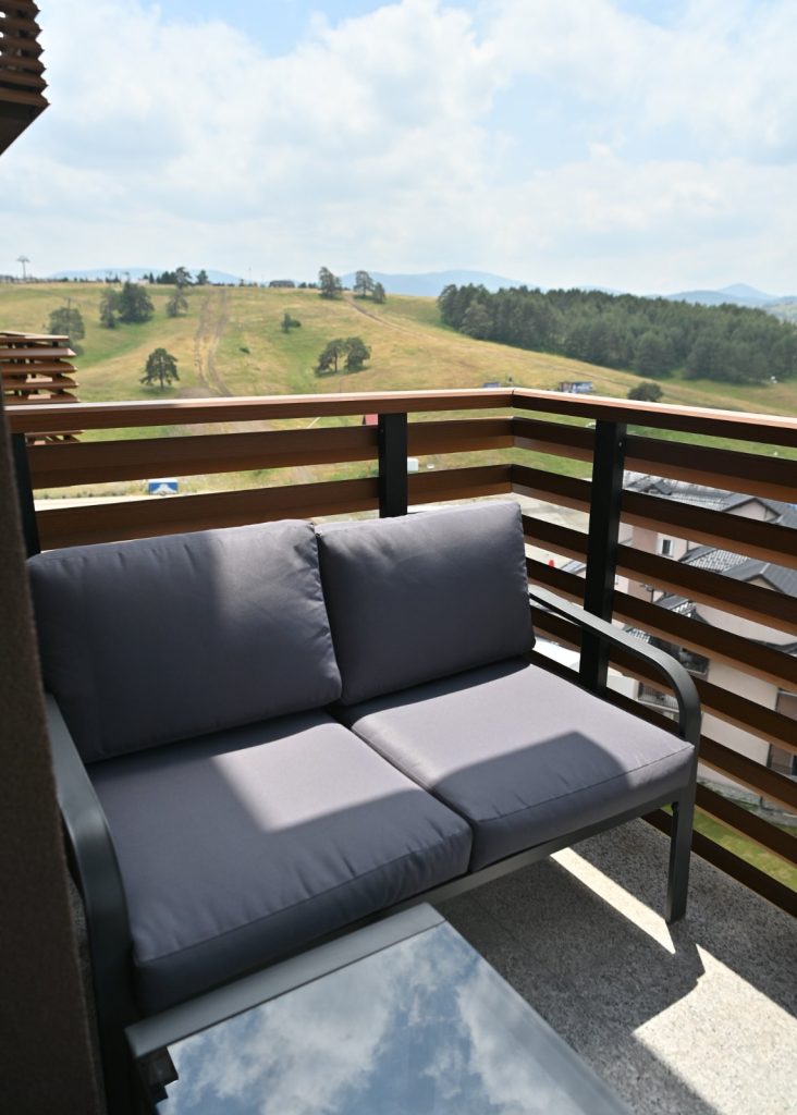 0 02 05 f0f53b381088cfcf76032d9b0ac4f2f3d2b30d960f4dde694c3f4ec14342e952 cebf86fad2f19c83