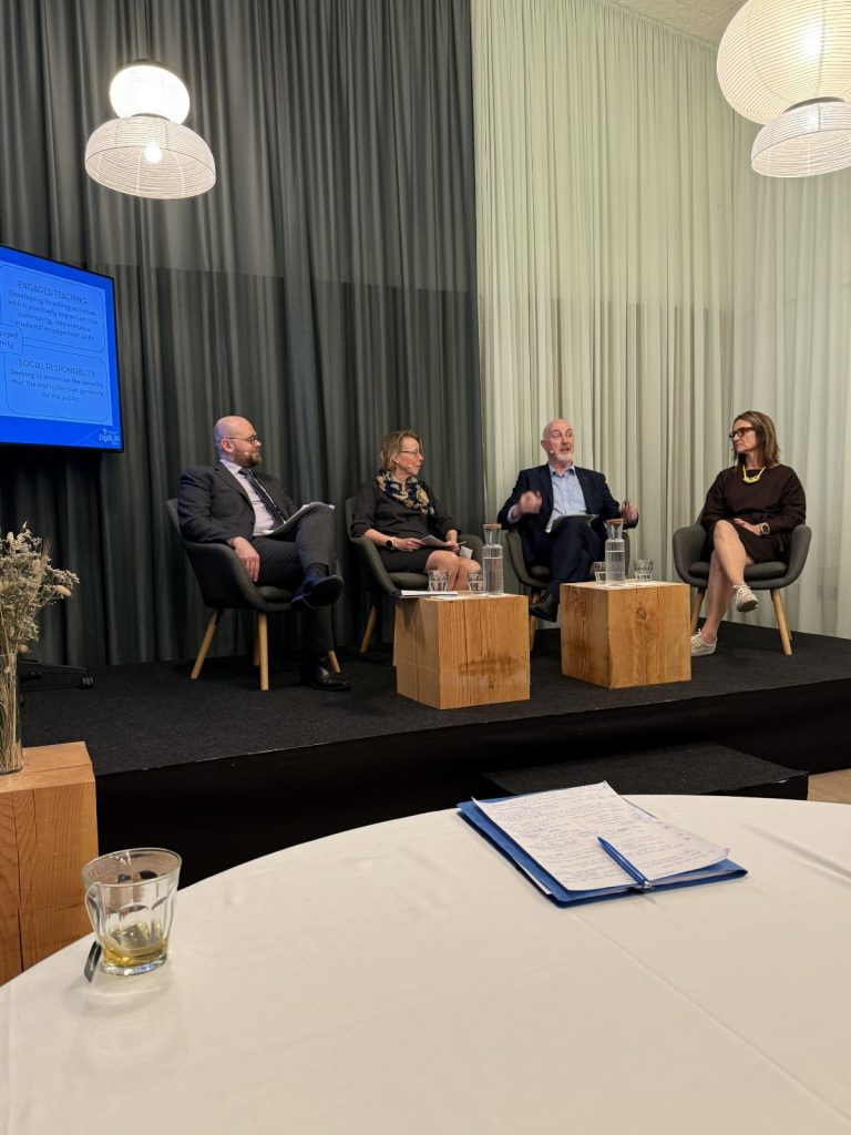 0 02 05 808ad23c7c1f52ca0fd9c65979cef566e293f05e472f70528ef895866431ba1d d2f4359426be18a0