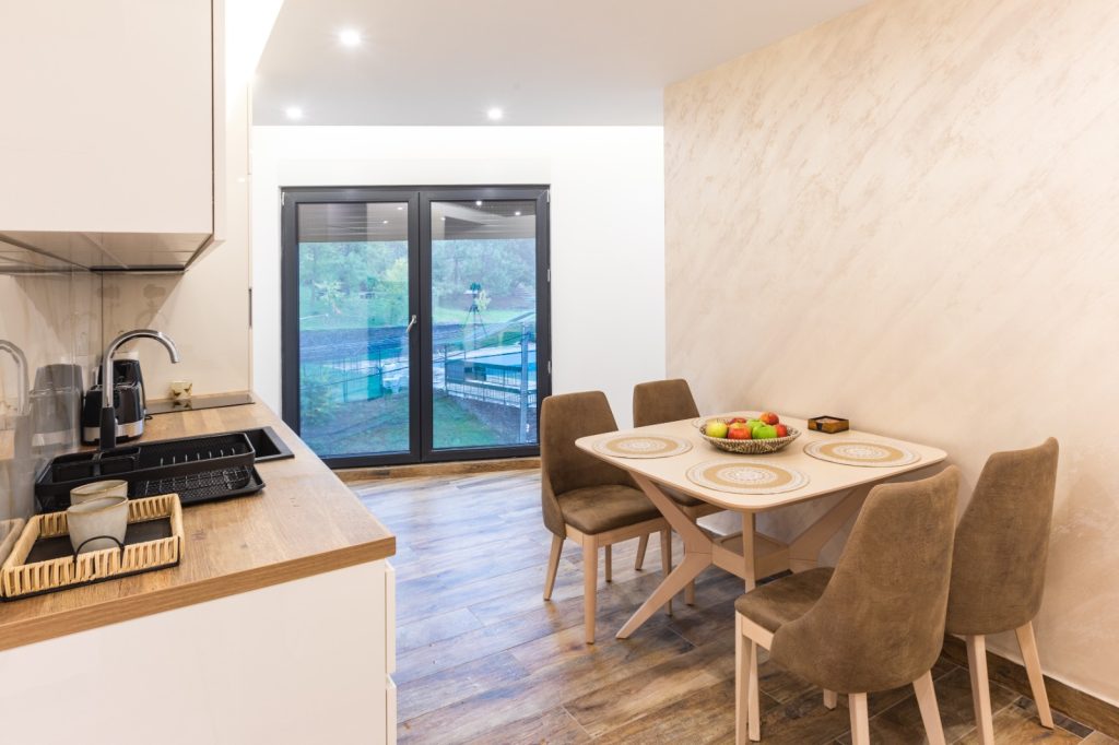 8887f123 96cd 4877 8a4d 154c7a684fdf